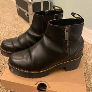 Rometty II Vintage Smooth Leather Chelsea Boots, Womens Size 8